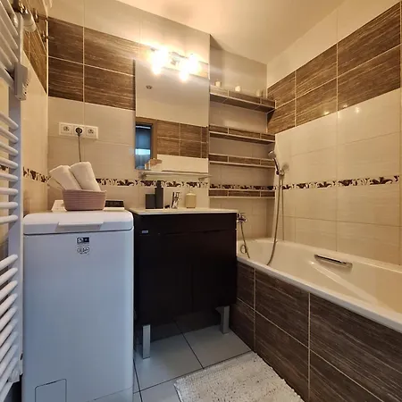 - Sihot, Διαμέρισμα Trenčín